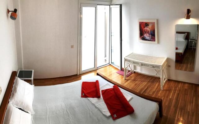 100m from the beach cosy apartment