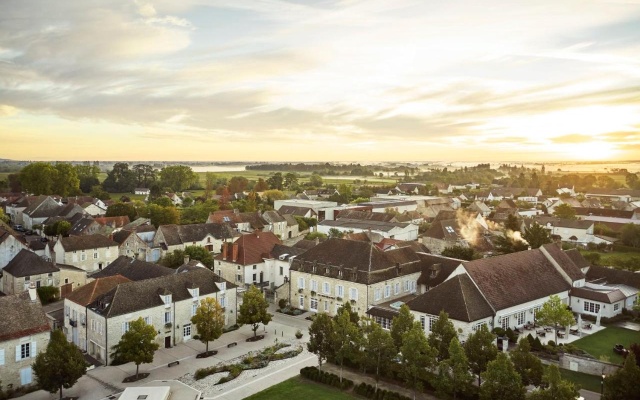 COMO Le Montrachet