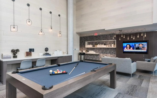 Global Luxury Suites Crystal City
