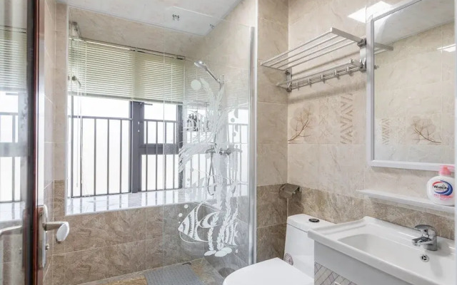 Locals Boutique Apartment WanzaiCEC No.5