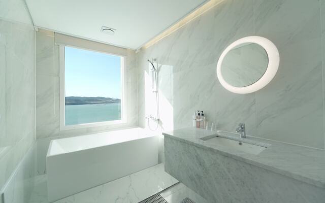 Laterrace Cove Suite