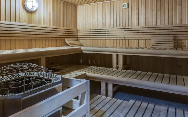 Crystal Tower 1605 by RedAwning