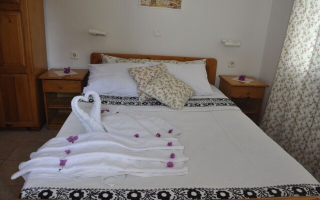 Dalyando Hotel