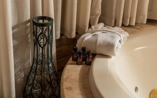 Grand Vista Boutique Hotel And Spa