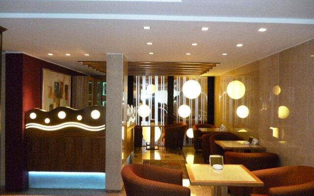 Al Bustan