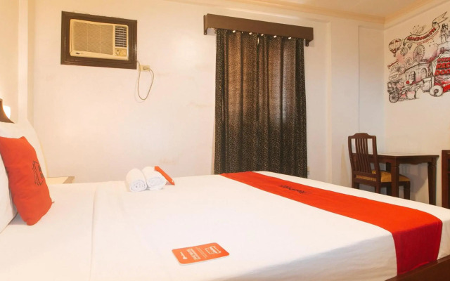 RedDoorz @ La Casa Guesthouse