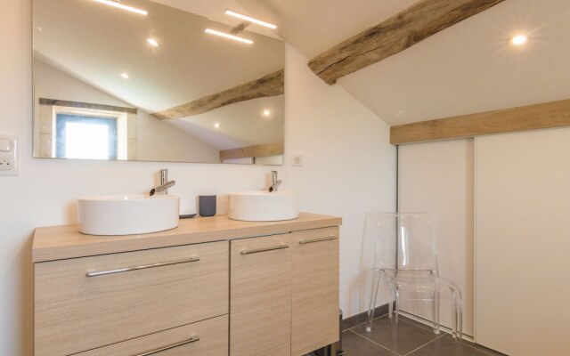 Charming holiday home in Aquitaine with Swimming Pool