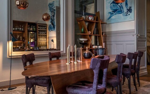 Yndo Hotel