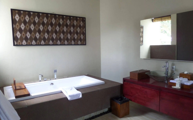 Senetan Villa and Spa Resort