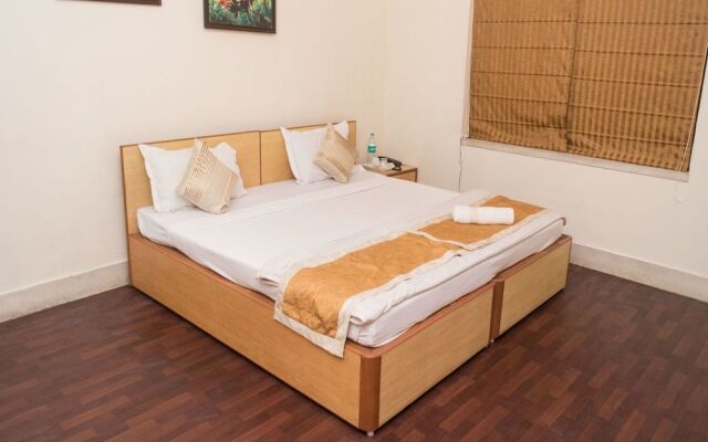 OYO 6477 Guest Accomodation FE 173