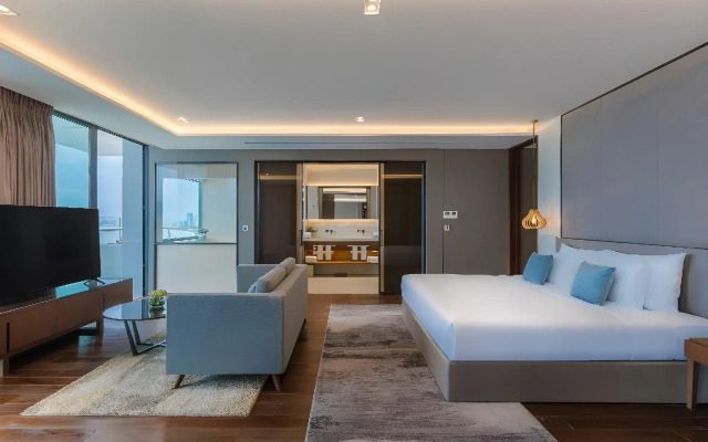 Prince Hotel Da Nang (Formerly Sel de Mer Hotel & Suites)