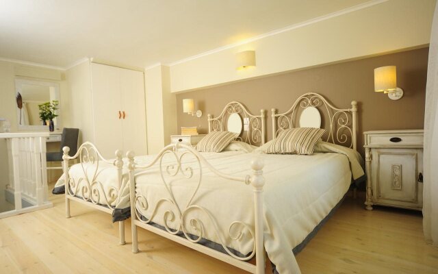 Mythos Suites Boutique Hotel