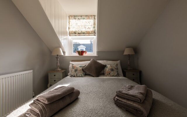 2 Sussex Place