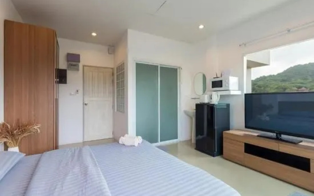 Number 4 Apartment