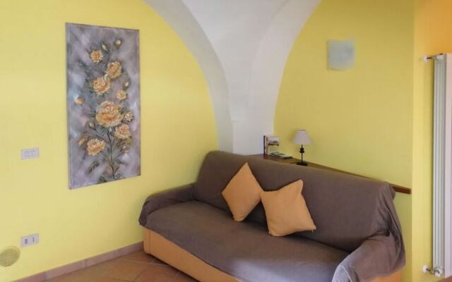 Apartment Giallo Vasia