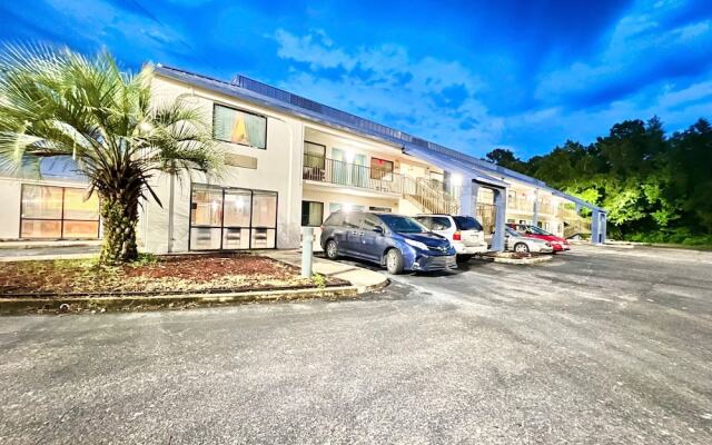 GuestHouse Inn & Suites Bayou La Batre/Mobile