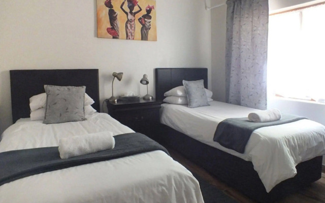 A Sunflower Stop - Hostel