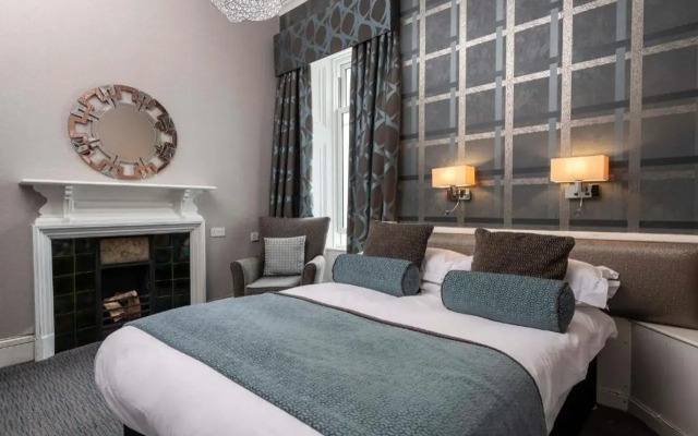 Skeabost Hotel