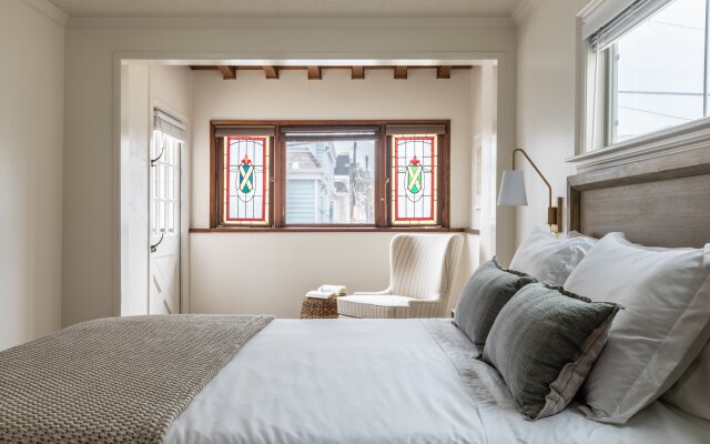 Bay View I by AvantStay