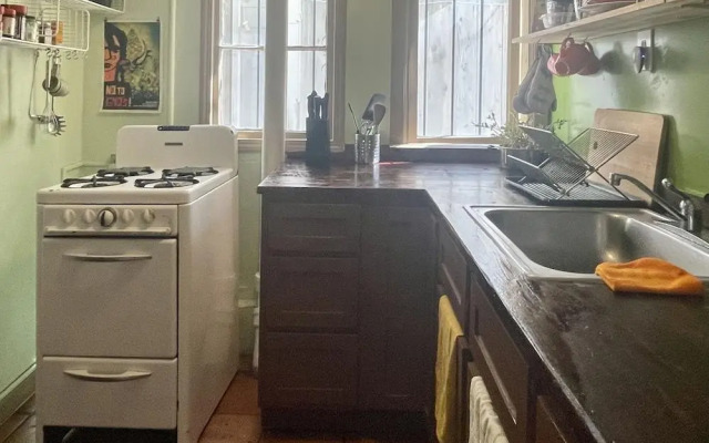 B-Love's Guest House