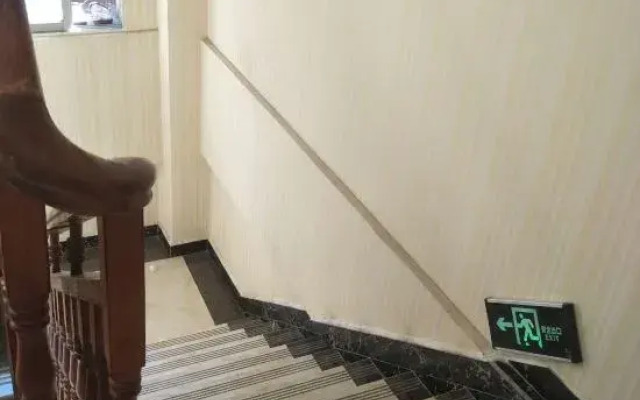 Liping Xingji Hotel