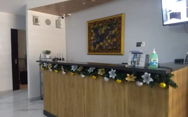 OYO 848 Dona Aurora Condotel