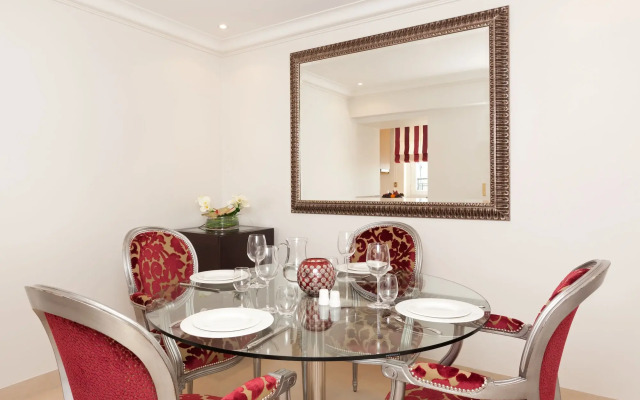 Majestic Hotel - SPA Champs Elysées