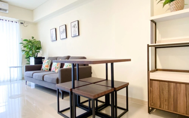Spacious And Homey 2Br At Meikarta Apartment