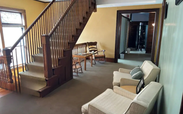 Summer Street Guest House