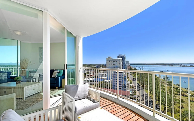 Crystal Bay on the Broadwater