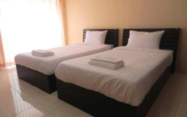 Burapha Bangsaen Garden Apartment