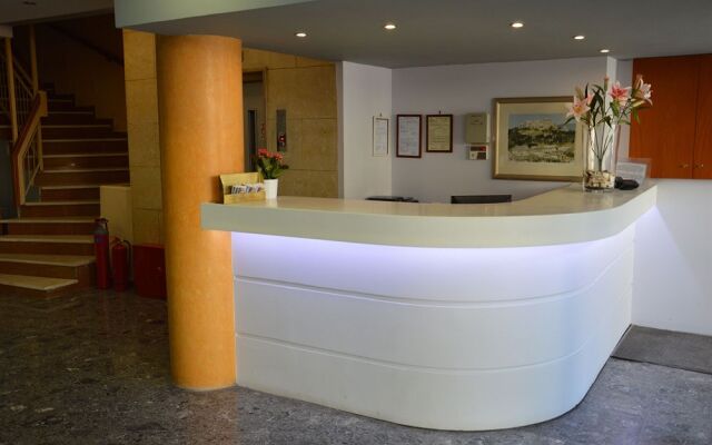 Diros Hotel