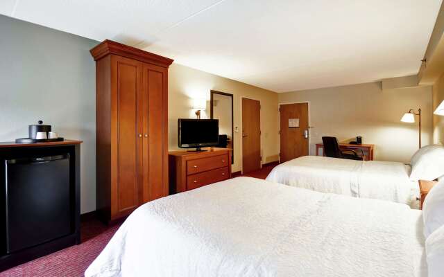 Hampton Inn Louisville-Airport