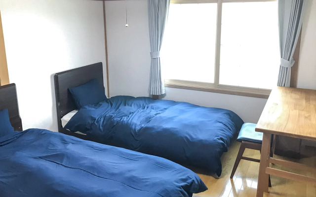 The House Chitose Station 1