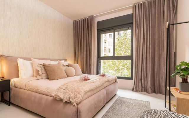 Designed 2BR with 2 bathroom, Terrace and Parking