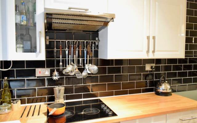 2 Bedroom Flat in West London