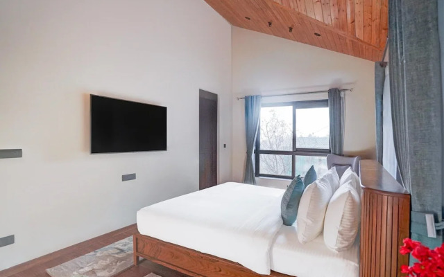 Sunday Premium 5 BHK Villa Mihika, Shimla