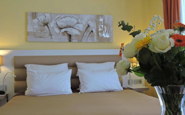 Hotel Regina Cannes
