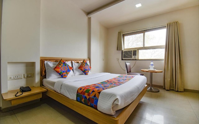 FabHotel Royal Empire