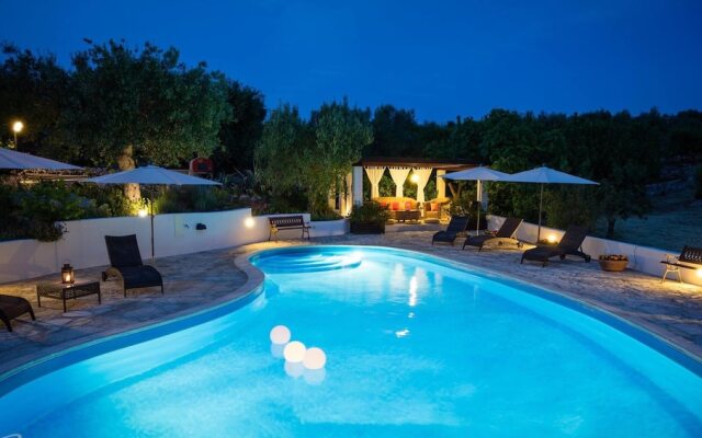 Villa with 2 Bedrooms in Castellana Grotte, with Private Pool, Enclosed Garden And Wifi - 25 Km From the Beach