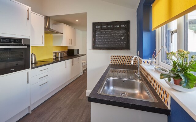 Host Stay Artist House