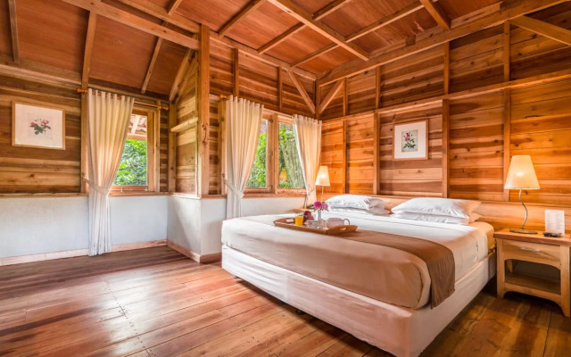 Kebun Mawar Situhapa Hotel