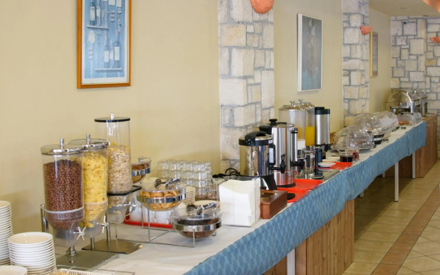 Ammoudara Beach Hotel & Apartments