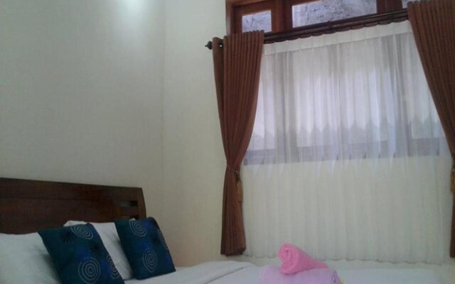 Green Palm Homestay