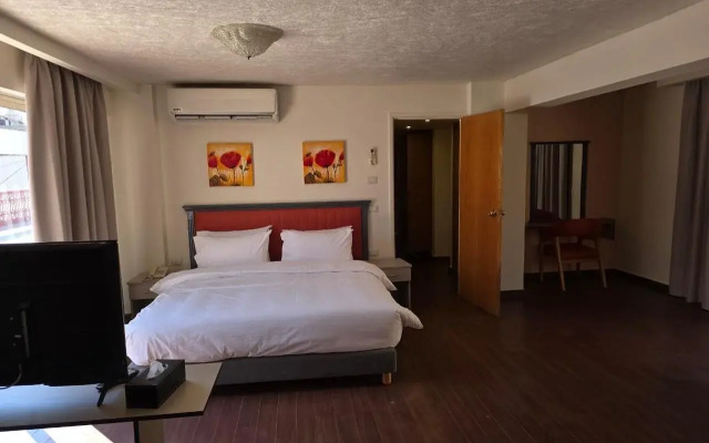 Manara Riva Suites