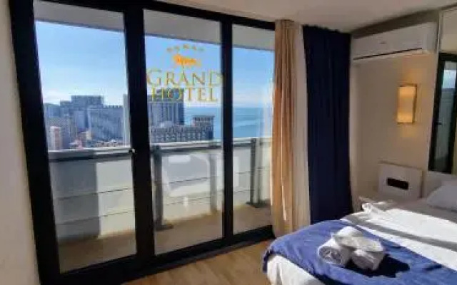 Grand Hotel ☆ Orbi City