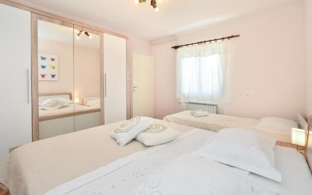 Apartment Neyra