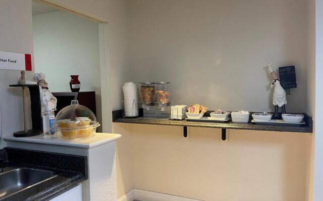 Red Roof Inn Branson