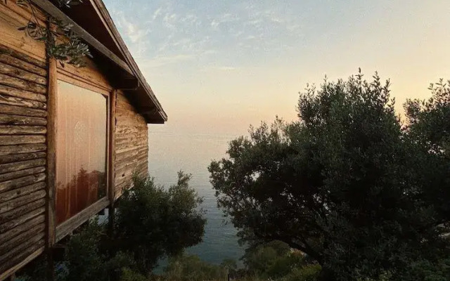 Shambala Lodge Hotel