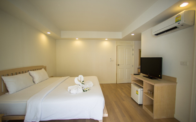 Baan Sea Talay Service Apartment